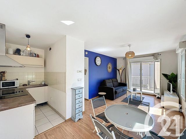 Appartement F1 &agrave; louer - 1 pi&egrave;ce - 32,90 m2 - Cavaillon - 84 - PROVENCE-ALPES-COTE-D-AZUR