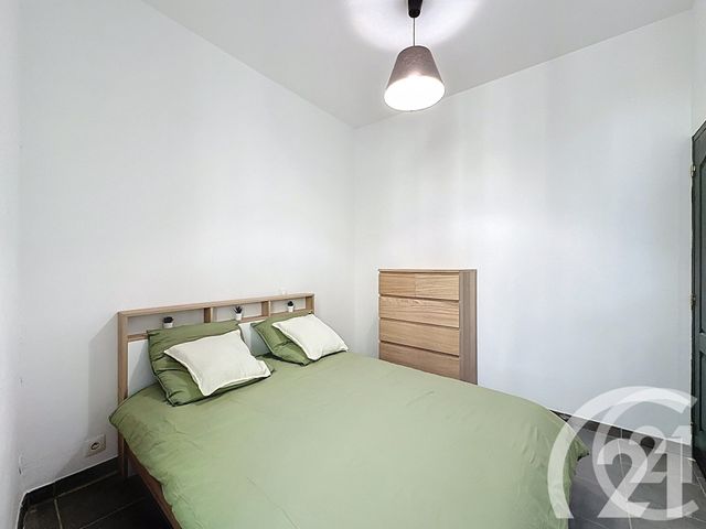 Appartement T2 &agrave; louer - 2 pi&egrave;ces - 38 m2 - Cavaillon - 84 - PROVENCE-ALPES-COTE-D-AZUR