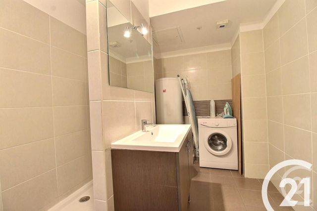 Appartement Studio &agrave; louer - 1 pi&egrave;ce - 36,08 m2 - Cavaillon - 84 - PROVENCE-ALPES-COTE-D-AZUR