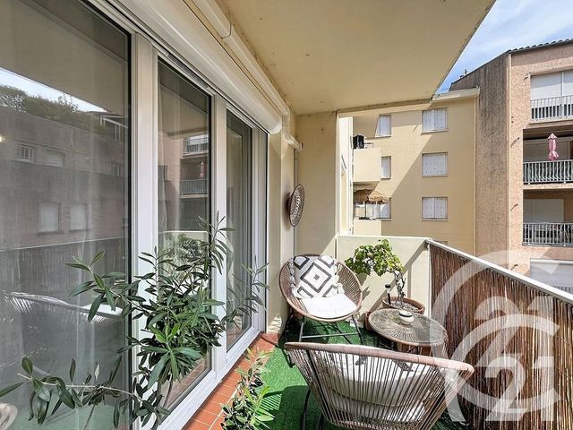 Appartement F3 &agrave; vendre - 3 pi&egrave;ces - 64,17 m2 - Cavaillon - 84 - PROVENCE-ALPES-COTE-D-AZUR