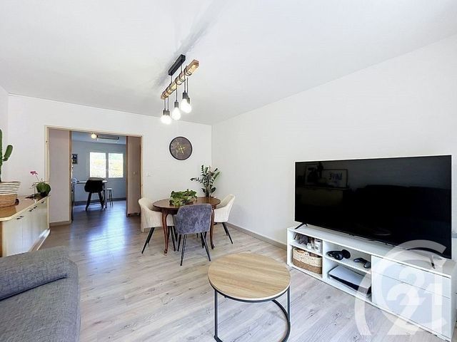 Appartement F3 &agrave; vendre - 3 pi&egrave;ces - 64,17 m2 - Cavaillon - 84 - PROVENCE-ALPES-COTE-D-AZUR