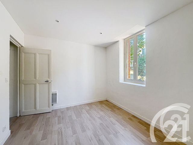 Appartement T2 &agrave; louer - 2 pi&egrave;ces - 38,05 m2 - Cavaillon - 84 - PROVENCE-ALPES-COTE-D-AZUR