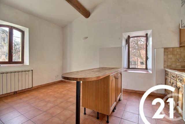 Appartement T3 &agrave; louer - 2 pi&egrave;ces - 69,64 m2 - Eygalieres - 13 - PROVENCE-ALPES-COTE-D-AZUR