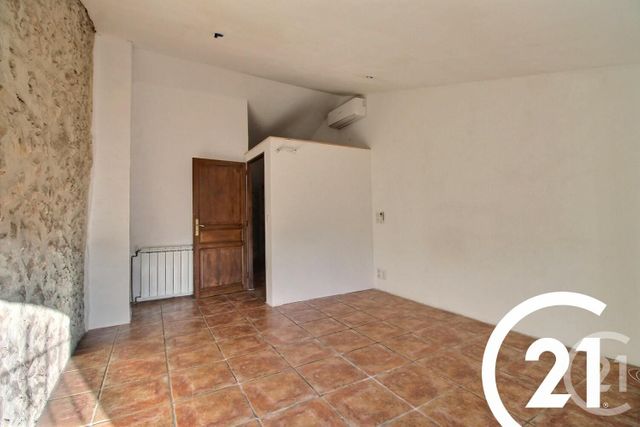 Appartement T3 &agrave; louer - 2 pi&egrave;ces - 69,64 m2 - Eygalieres - 13 - PROVENCE-ALPES-COTE-D-AZUR