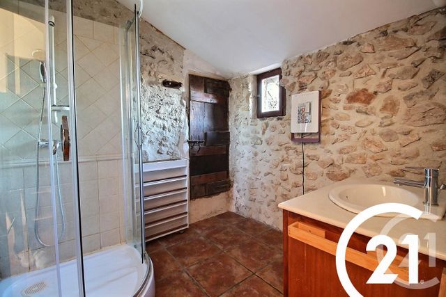 Appartement T3 &agrave; louer - 2 pi&egrave;ces - 69,64 m2 - Eygalieres - 13 - PROVENCE-ALPES-COTE-D-AZUR