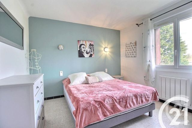 Appartement &agrave; louer - 3 pi&egrave;ces - 64,48 m2 - Cavaillon - 84 - PROVENCE-ALPES-COTE-D-AZUR