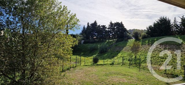 Appartement T2 &agrave; louer - 2 pi&egrave;ces - 42,80 m2 - Cavaillon - 84 - PROVENCE-ALPES-COTE-D-AZUR