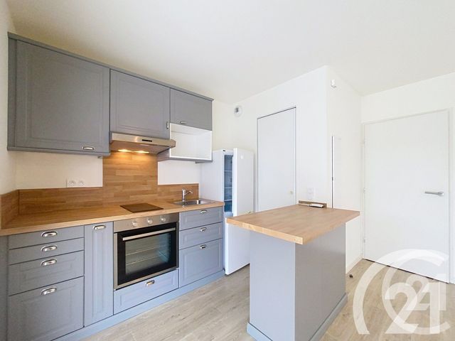 Appartement T2 &agrave; louer - 2 pi&egrave;ces - 42,80 m2 - Cavaillon - 84 - PROVENCE-ALPES-COTE-D-AZUR