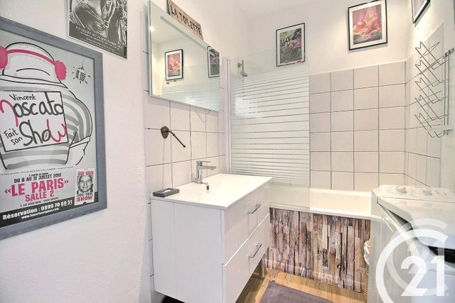 Appartement T2 &agrave; louer - 2 pi&egrave;ces - 43,90 m2 - Cavaillon - 84 - PROVENCE-ALPES-COTE-D-AZUR