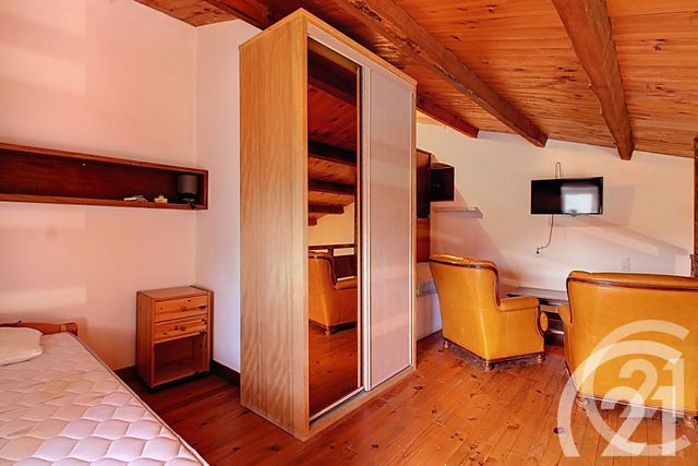 Appartement &agrave; louer - 2 pi&egrave;ces - 48,40 m2 - Maubec - 84 - PROVENCE-ALPES-COTE-D-AZUR