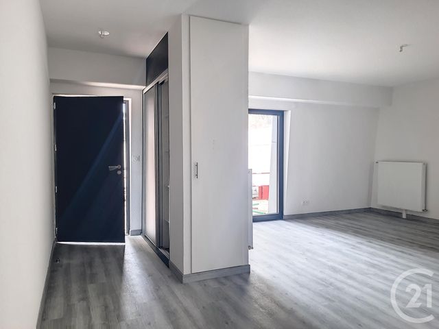 Appartement T3 &agrave; louer - 3 pi&egrave;ces - 70,75 m2 - Bar Sur Aube - 10 - CHAMPAGNE-ARDENNE