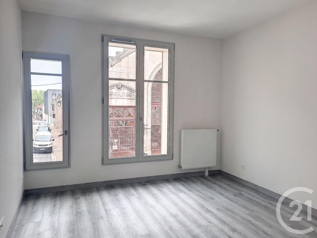 Appartement T3 &agrave; louer - 3 pi&egrave;ces - 69,30 m2 - Bar Sur Aube - 10 - CHAMPAGNE-ARDENNE