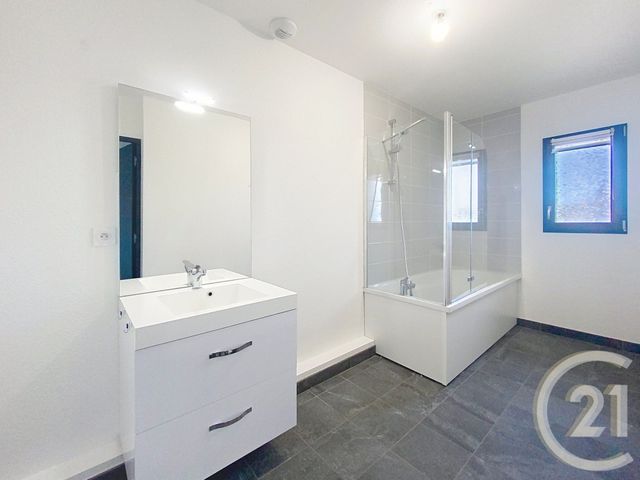 Appartement T4 &agrave; louer - 4 pi&egrave;ces - 87,65 m2 - Bar Sur Aube - 10 - CHAMPAGNE-ARDENNE