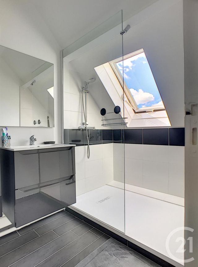 Appartement Studio &agrave; louer - 1 pi&egrave;ce - 25 m2 - Bar Sur Aube - 10 - CHAMPAGNE-ARDENNE