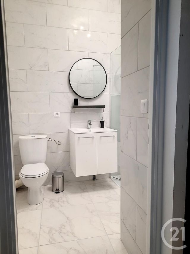 Appartement T1 &agrave; louer - 1 pi&egrave;ce - 39,89 m2 - Bar Sur Aube - 10 - CHAMPAGNE-ARDENNE