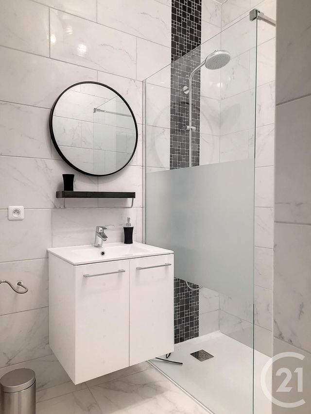 Appartement T1 &agrave; louer - 1 pi&egrave;ce - 39,89 m2 - Bar Sur Aube - 10 - CHAMPAGNE-ARDENNE