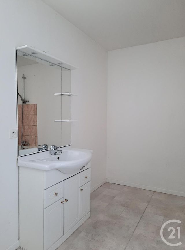 Appartement T3 &agrave; louer - 3 pi&egrave;ces - 68,44 m2 - Bar Sur Aube - 10 - CHAMPAGNE-ARDENNE