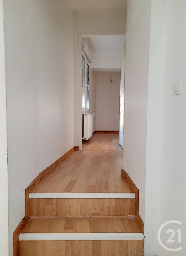 Appartement T3 &agrave; louer - 3 pi&egrave;ces - 68,44 m2 - Bar Sur Aube - 10 - CHAMPAGNE-ARDENNE