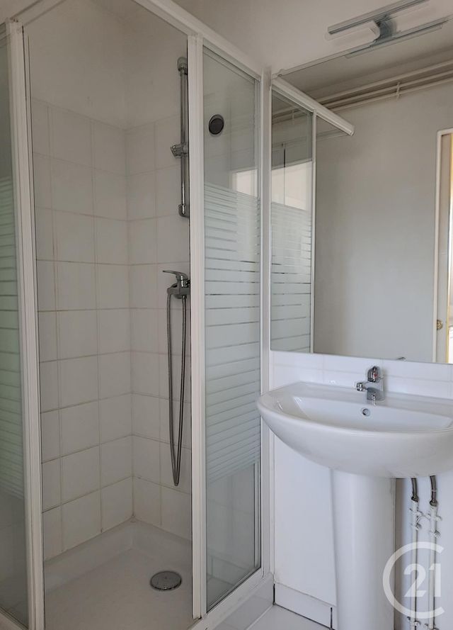 Appartement T2 &agrave; louer - 2 pi&egrave;ces - 22 m2 - Bar Sur Aube - 10 - CHAMPAGNE-ARDENNE