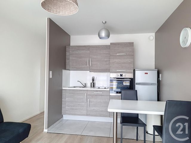 Appartement T2 &agrave; louer - 2 pi&egrave;ces - 33,86 m2 - Bar Sur Aube - 10 - CHAMPAGNE-ARDENNE