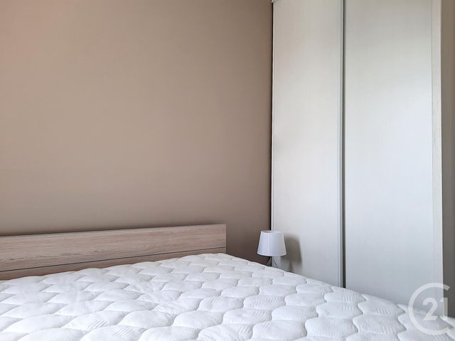 Appartement T2 &agrave; louer - 2 pi&egrave;ces - 33,86 m2 - Bar Sur Aube - 10 - CHAMPAGNE-ARDENNE