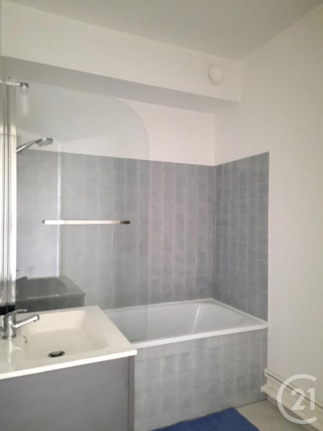 Appartement T2 &agrave; louer - 2 pi&egrave;ces - 33,86 m2 - Bar Sur Aube - 10 - CHAMPAGNE-ARDENNE
