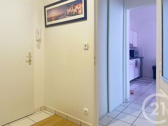 Appartement F2 &agrave; louer - 2 pi&egrave;ces - 48 m2 - Bar Sur Aube - 10 - CHAMPAGNE-ARDENNE