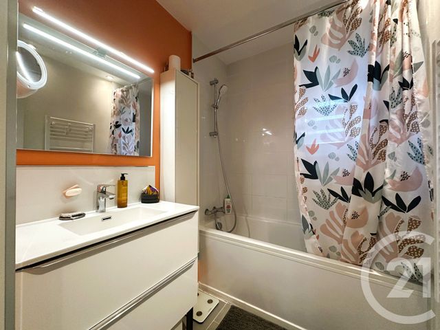 Appartement T4 à vendre - 4 pièces - 74,02 m2 - Eysines - 33 - AQUITAINE