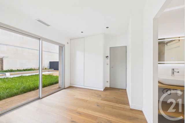 Maison &agrave; louer - 7 pi&egrave;ces - 120,22 m2 - Le Bouscat - 33 - AQUITAINE