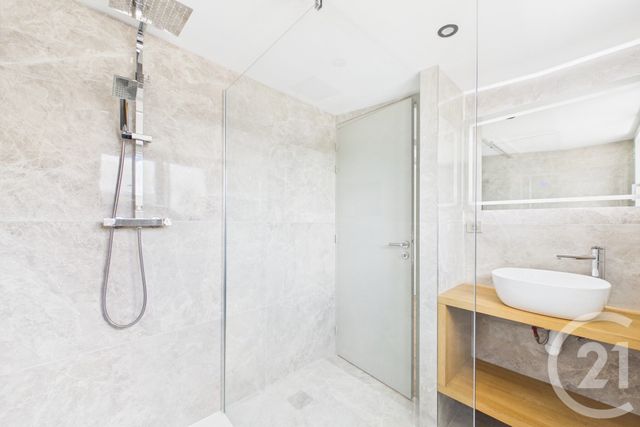 Maison &agrave; louer - 7 pi&egrave;ces - 120,22 m2 - Le Bouscat - 33 - AQUITAINE