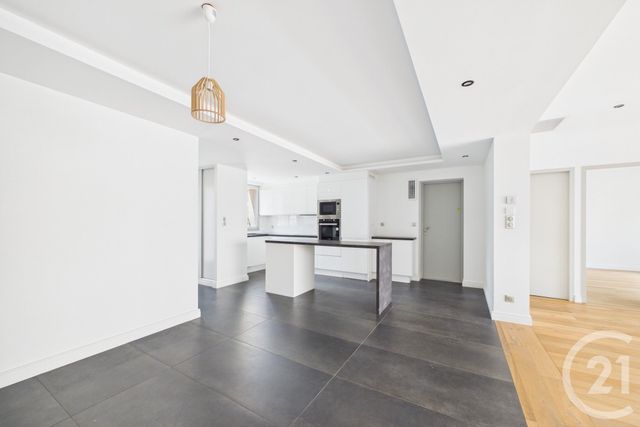 Maison &agrave; louer - 7 pi&egrave;ces - 120,22 m2 - Le Bouscat - 33 - AQUITAINE