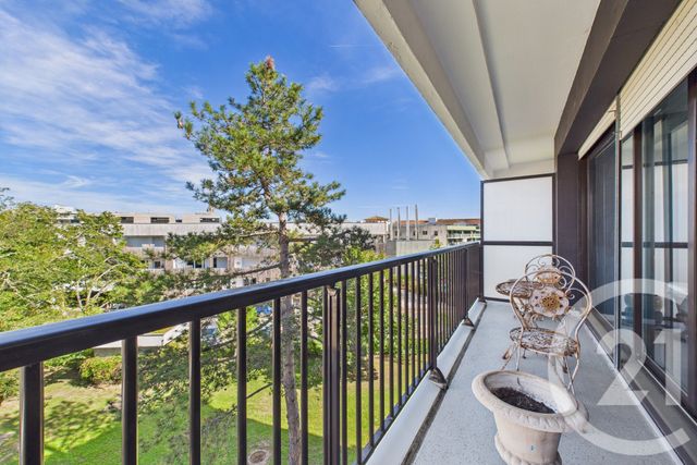 Appartement T4 à louer - 4 pièces - 85 m2 - Merignac - 33 - AQUITAINE