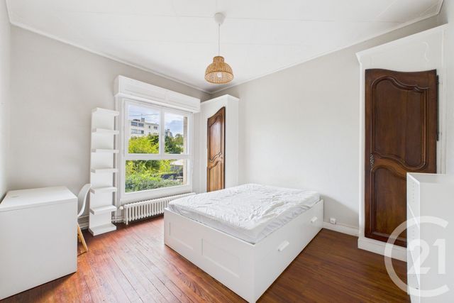 Maison &agrave; louer - 5 pi&egrave;ces - 133,09 m2 - Bordeaux - 33 - AQUITAINE