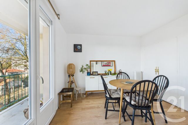 Appartement T4 &agrave; louer - 4 pi&egrave;ces - 80,18 m2 - Le Bouscat - 33 - AQUITAINE