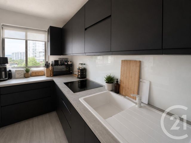 Appartement T3 &agrave; vendre - 3 pi&egrave;ces - 62,85 m2 - Le Bouscat - 33 - AQUITAINE
