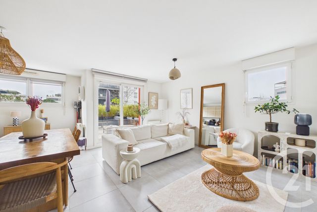 Appartement T3 &agrave; louer - 3 pi&egrave;ces - 70,25 m2 - Bruges - 33 - AQUITAINE