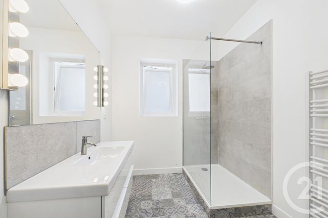 Appartement T3 &agrave; louer - 4 pi&egrave;ces - 87,44 m2 - Bordeaux - 33 - AQUITAINE