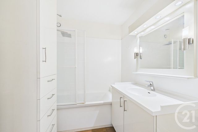 Appartement T4 &agrave; louer - 4 pi&egrave;ces - 85,39 m2 - Bruges - 33 - AQUITAINE