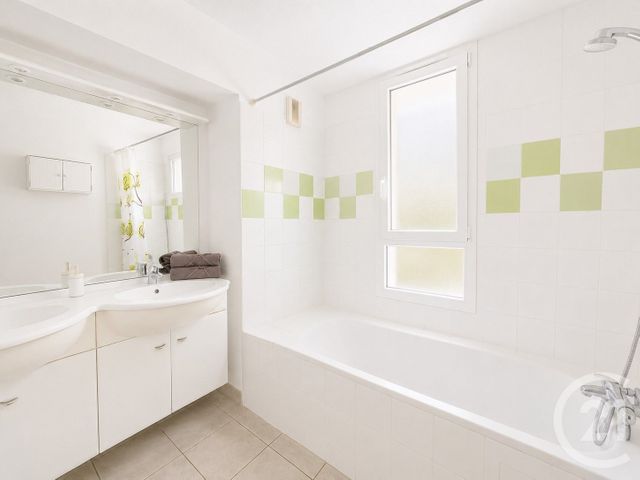 Appartement T4 &agrave; louer - 4 pi&egrave;ces - 85,40 m2 - Bruges - 33 - AQUITAINE