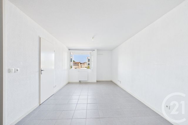 Appartement T2 &agrave; louer - 2 pi&egrave;ces - 40,02 m2 - Le Haillan - 33 - AQUITAINE