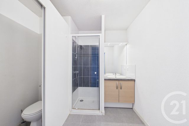 Appartement T2 &agrave; louer - 2 pi&egrave;ces - 40,02 m2 - Le Haillan - 33 - AQUITAINE