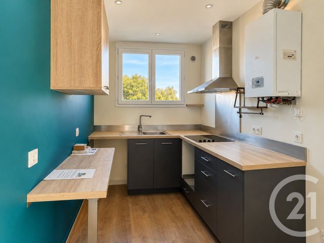 Appartement T4 &agrave; louer - 4 pi&egrave;ces - 74,60 m2 - Le Bouscat - 33 - AQUITAINE