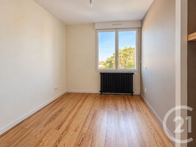Appartement T4 &agrave; louer - 4 pi&egrave;ces - 74,60 m2 - Le Bouscat - 33 - AQUITAINE