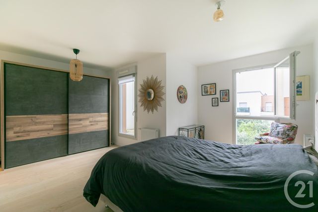 Appartement Duplex à vendre - 5 pièces - 92,16 m2 - Chennevieres Sur Marne - 94 - ILE-DE-FRANCE