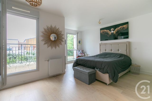 Appartement Duplex à vendre - 5 pièces - 92,16 m2 - Chennevieres Sur Marne - 94 - ILE-DE-FRANCE