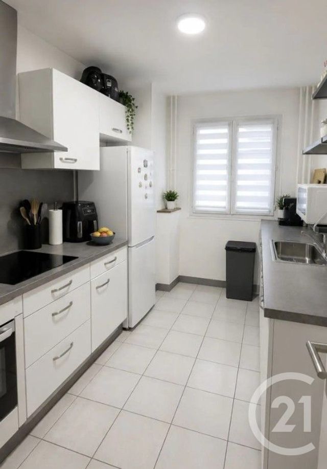 Appartement F3 &agrave; vendre - 3 pi&egrave;ces - 61,53 m2 - St Maur Des Fosses - 94 - ILE-DE-FRANCE
