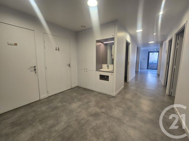 Local commercial à vendre - 201.61 m2 - 94 - Val-de-Marne