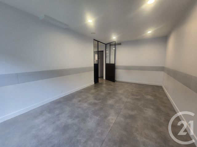 Local commercial à vendre - 201.61 m2 - 94 - Val-de-Marne