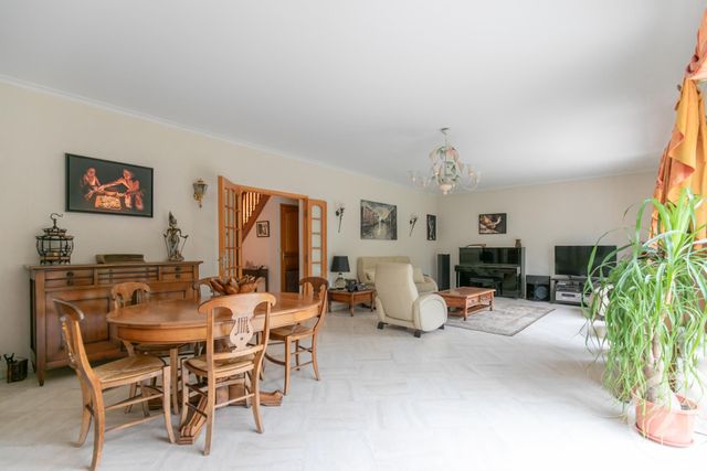 Maison &agrave; vendre - 7 pi&egrave;ces - 154,32 m2 - St Maur Des Fosses - 94 - ILE-DE-FRANCE