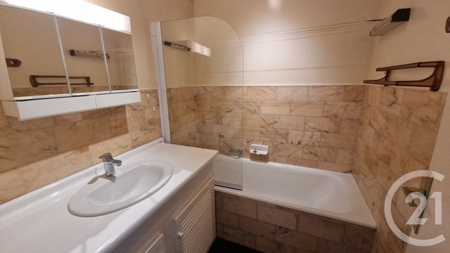 Appartement F3 à vendre - 3 pièces - 56,81 m2 - St Maur Des Fosses - 94 - ILE-DE-FRANCE